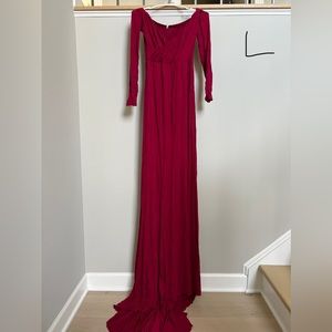 Large maternity dress for photoshoot with train red